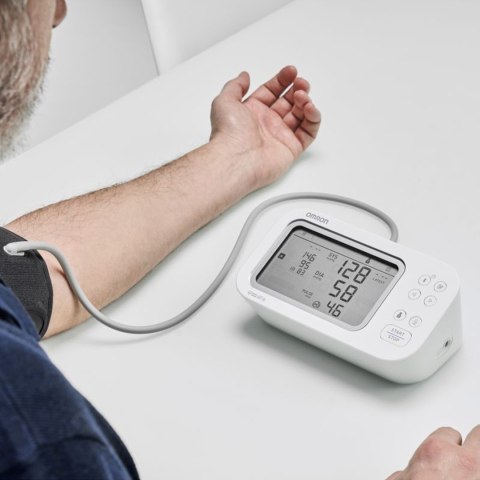 OMRON M6 COMFORT AFIB Ciśnieniomierz naramienny z AFib, pamięć 2×100, wskaźniki
