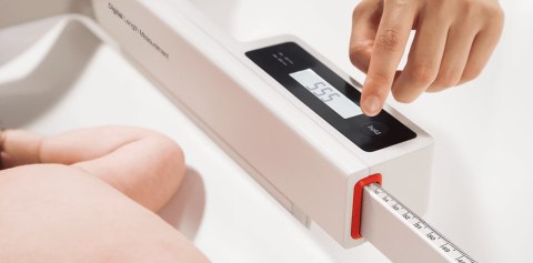 SECA 336 Waga niemowlęca elektroniczna ze wzrostomierzem cyfrowym 234