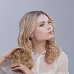 TONI&GUY STYLE FIX Kompaktowa lokówka do włosów, średnica 25 mm TONI&GUY STYLE FIX Kompaktowa lokówka do włosów, średnica 25 mm