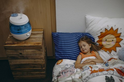 VICKS SWEETDREAMS COOL MIST VUL575 Ultradźwiękowy nawilżacz powietrza z projektorem VICKS SWEETDREAMS COOL MIST VUL575 Ultradźwiękowy nawilżacz powietrza z projektorem