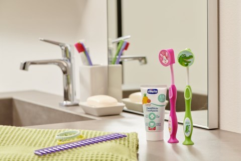 CHICCO 12M+ 50 ml Pasta do zębów z fluorem, smak owocowy CHICCO 12M+ 50 ml Pasta do zębów z fluorem, smak owocowy