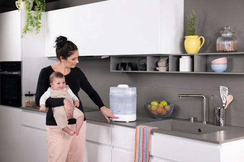 CHICCO Sterylizator elektryczny 3 w 1, 3 konfiguracje parowej sterylizacji CHICCO Sterylizator elektryczny 3 w 1, 3 konfiguracje parowej sterylizacji
